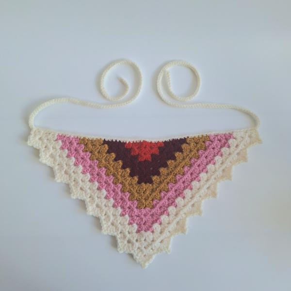 Gehaakte bandana | Rood, wijnrood, okergeel, roze en crème