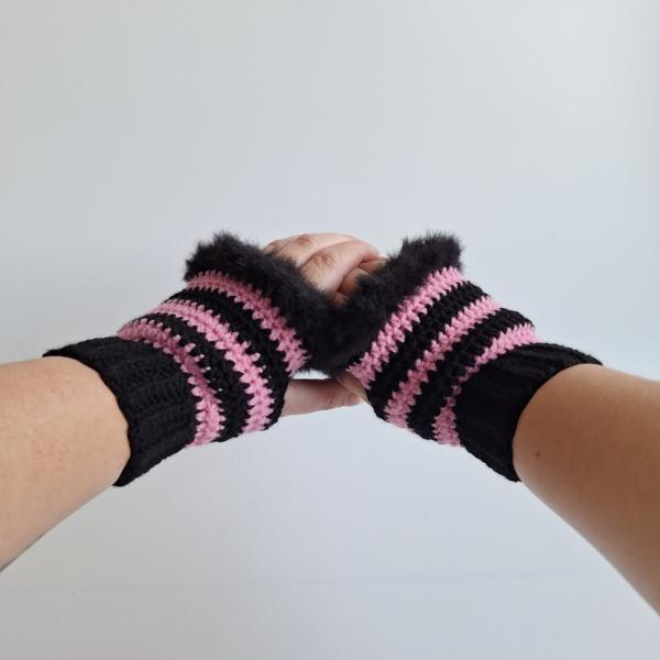 Gehaakte handschoenen - gehaakte vingerloze handschoenen | Zwart en lichtroze