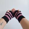 Thumbnail for Gehaakte handschoenen - gehaakte vingerloze handschoenen | Zwart en lichtroze