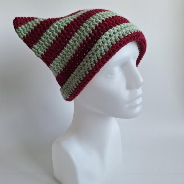 Gehaakte muts | Wijnrood en sagegroen