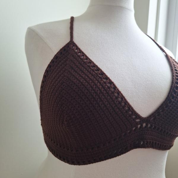 Gehaakt topje 'Boho top koffie'