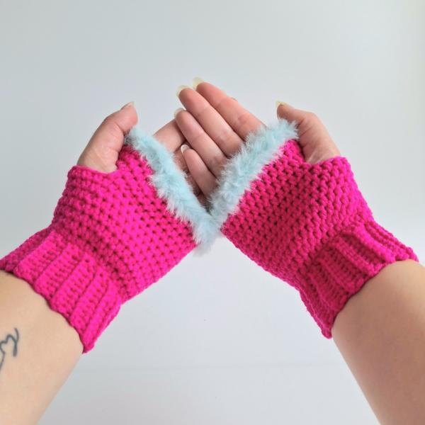 Gehaakte handschoenen - gehaakte vingerloze handschoenen | Knalroze en lichtblauw
