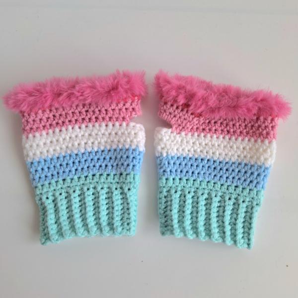 Gehaakte handschoenen - gehaakte vingerloze handschoenen | Mintgroen, lichtblauw, wit, lichtroze en barbieroze