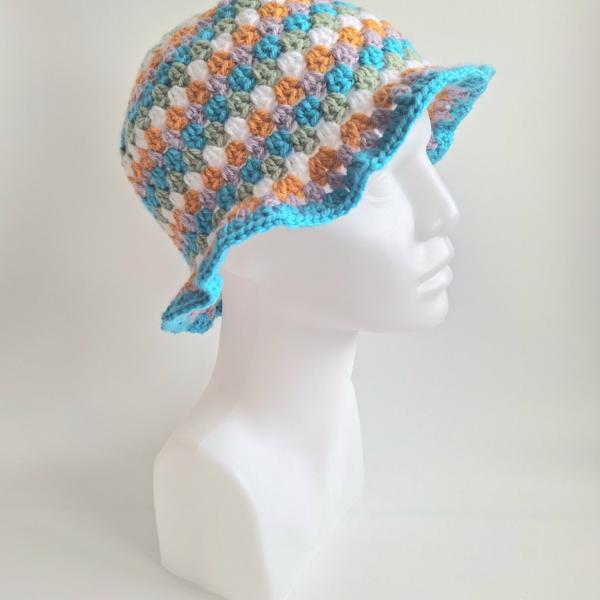 Gehaakte bucket hat | Oranje, lila, turquoise, sagegroen en wit