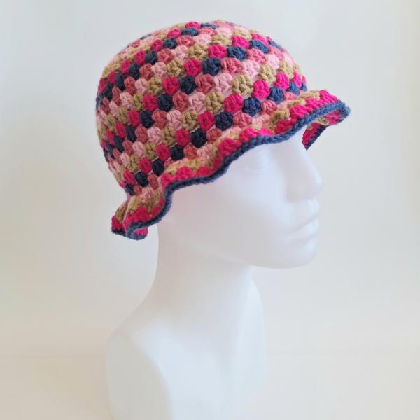 Gehaakte bucket hat | Lichtroze, beige, knalroze, donkerblauw en Barbie roze