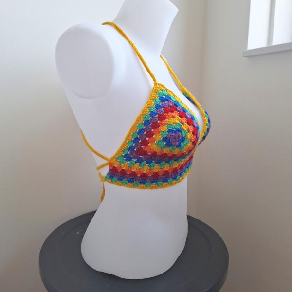 Gehaakt topje 'Pride regenboog vlag ||'