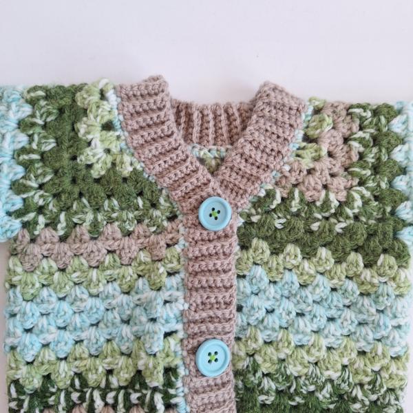 Gehaakt baby vestje | Beige, Blauw en groen camo