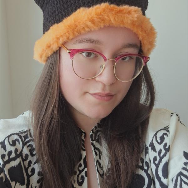 Gehaakte muts met imitatiebont | Zwart en oranje