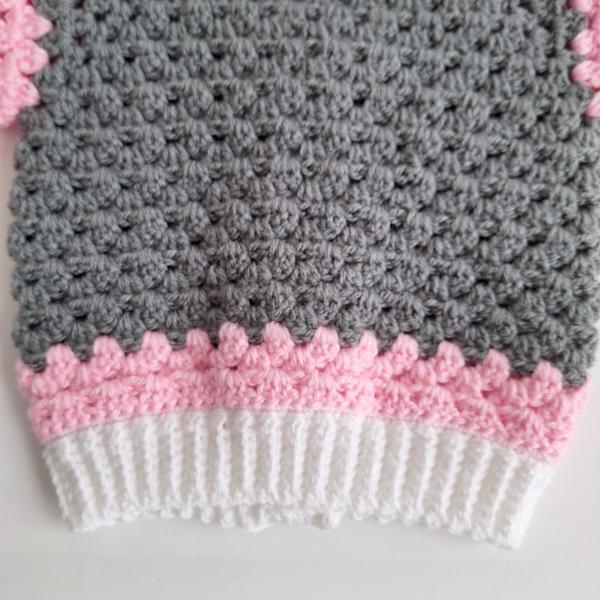 Gehaakt baby vestje | Roze, grijs en wit