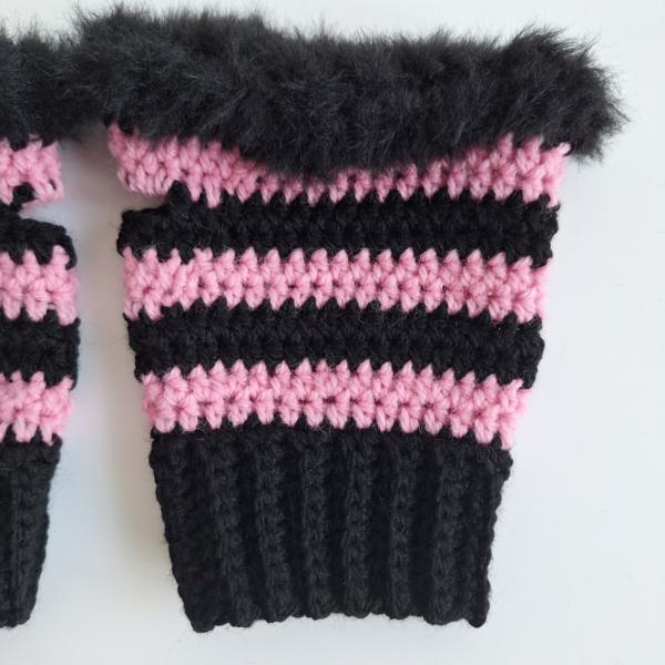 Gehaakte handschoenen - gehaakte vingerloze handschoenen | Zwart en lichtroze