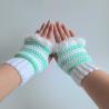 Thumbnail for Gehaakte handschoenen - gehaakte vingerloze handschoenen | Wit en mintgroen