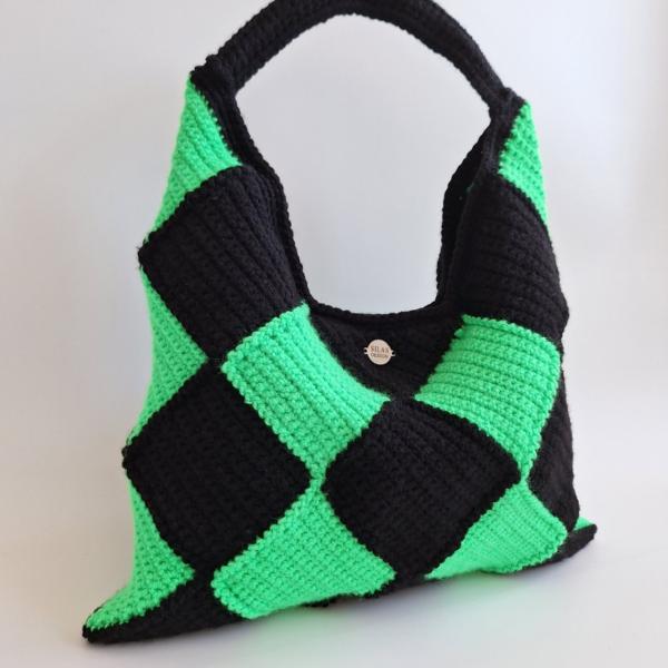 Gehaakte checker handtas 'Zwart en neon groen'