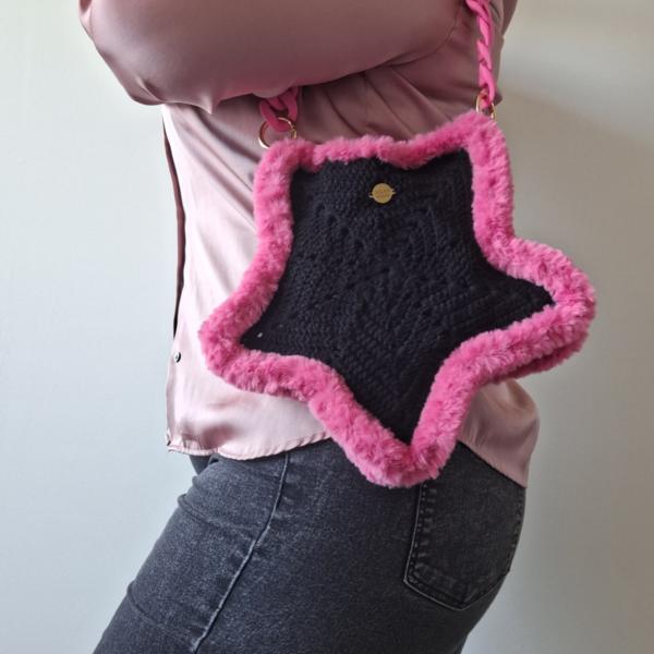 Gehaakte tas 'zwart en roze ster'