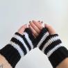 Thumbnail for Gehaakte handschoenen - gehaakte vingerloze handschoenen | Zwart en wit