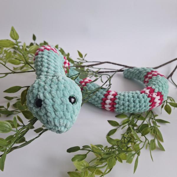 Gehaakte knuffel slang | Mintgroen, knalroze en lichtroze