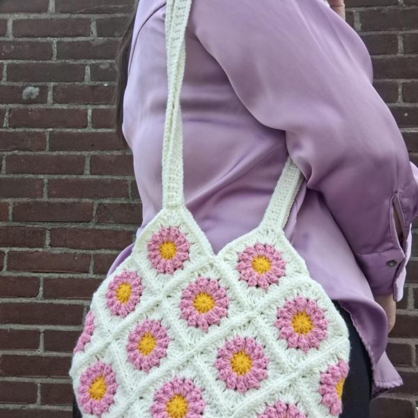 Gehaakte tas | Wit madeliefjes