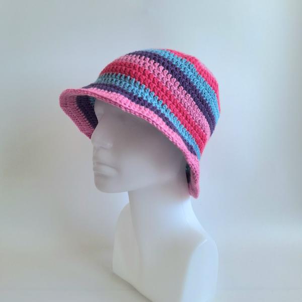 Gehaakte bucket hat | Blauw, paars, lavendel en roze