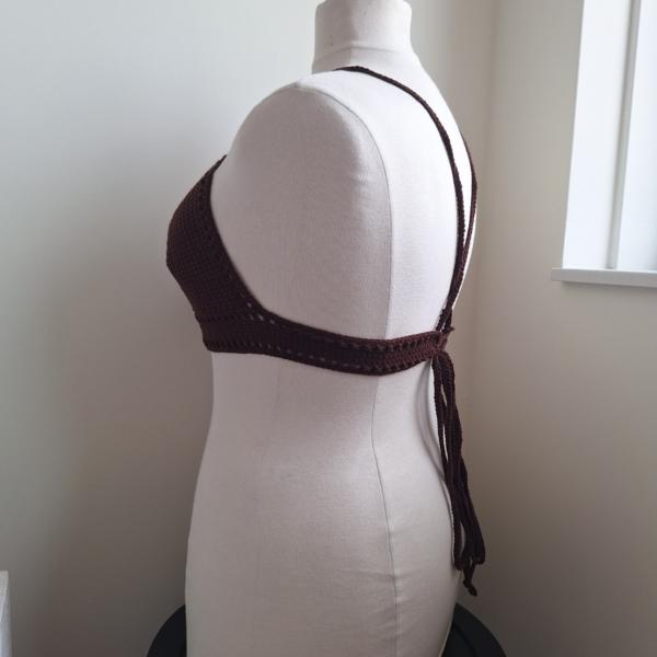 Gehaakt topje 'Boho top koffie'