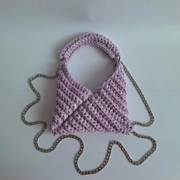Ontdek mijn shop vol handmade items via de link in mijn bio 🫶🛍
#handgemaakt #handmade #cute #gehaakt #haken #handwerk #fyp #crochet #crochetaddict #fashion #bags #bracelets #keychain #plushie #bandana #buckethat #babybuckethat #beanie #muts #cardholder #gloves #tassen #armband #sleutelhanger #knuffel #kaarthouder #handschoenen Ontdek mijn shop vol handmade items via de link in mijn bio 🫶🛍
#handgemaakt #handmade #cute #gehaakt #haken #handwerk #fyp #crochet #crochetaddict #fashion #bags #bracelets #keychain #plushie #bandana #buckethat #babybuckethat #beanie #muts #cardholder #gloves #tassen #armband #sleutelhanger #knuffel #kaarthouder #handschoenen