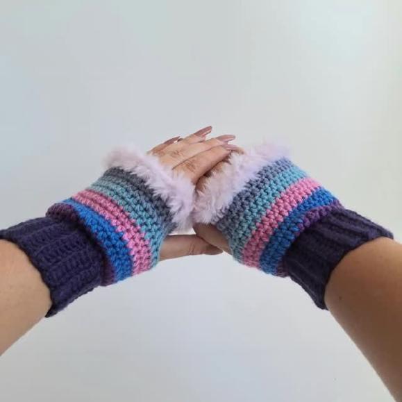 Shop de leukste handmade handschoenen via de link in mijn bio 😍🛍

#handmade #crochet #fyp #reels #gloves