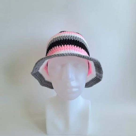 Shop de leukste handmade bucket hats via de link in mijn bio 🫶🛍

#handmade #crochet #fyp #reels #buckethat