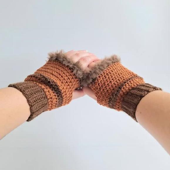Shop de leukste handgemaakte items via onderstaande link of klik op de link in mijn bio 🫶🛍

https://www.swanmarket.nl/creative/silasdesignbybritt/

#handmade #fyp #crochet #reels #crochetgloves